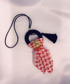 تعليقة سيارة ابيض واحمر السناء