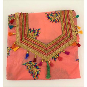 جلابية مطرزة